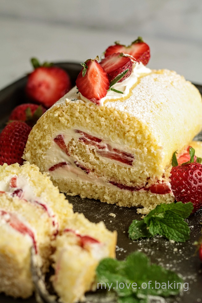 sponge roll cake