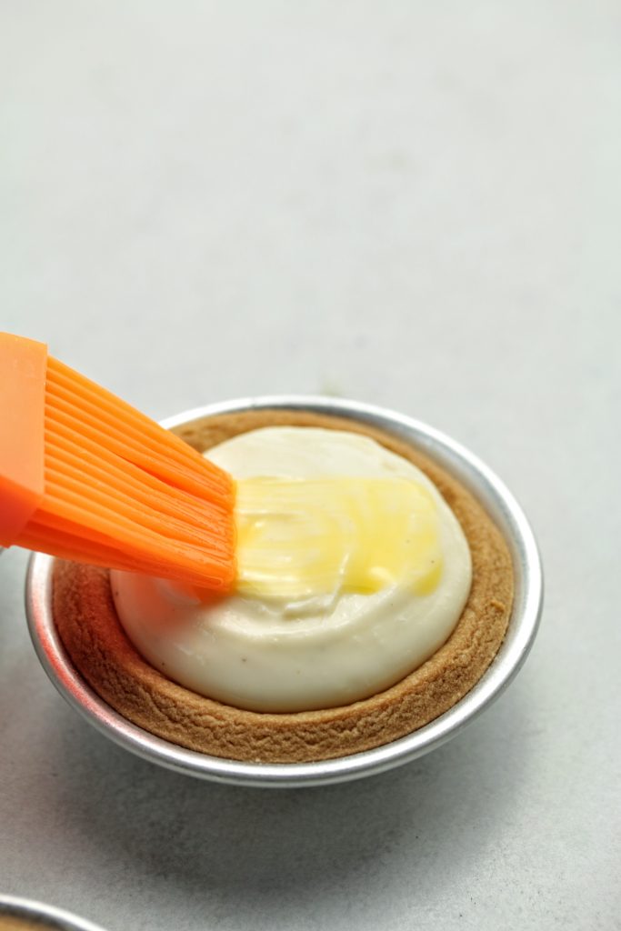apply egg wash