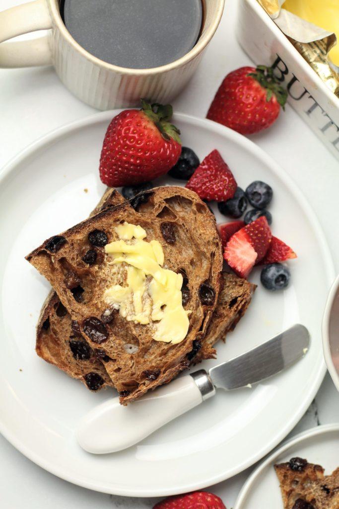 Raisin & Cinnamon sourdough bread