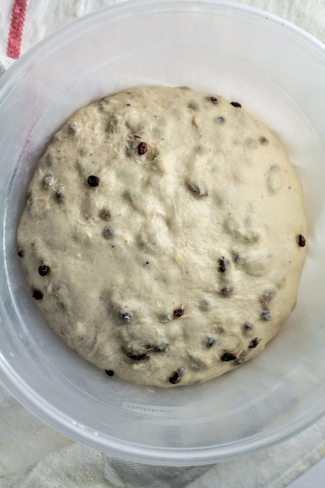 rinses dough