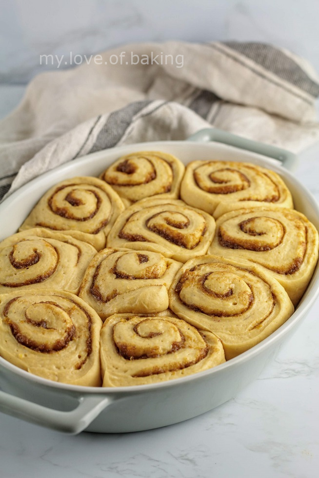 pumpkin pie rolls