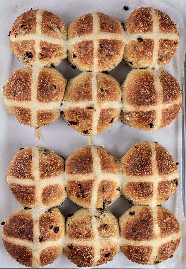 baked buns