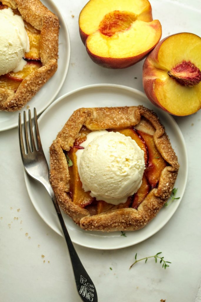 Mini peach galettes