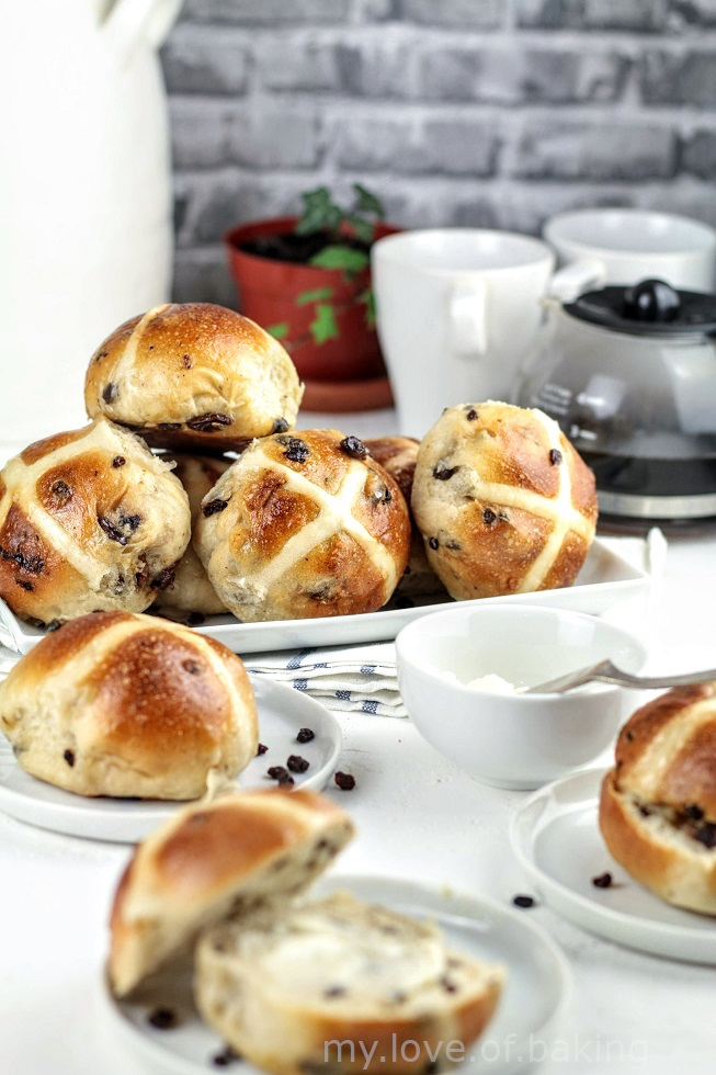 hot cross buns