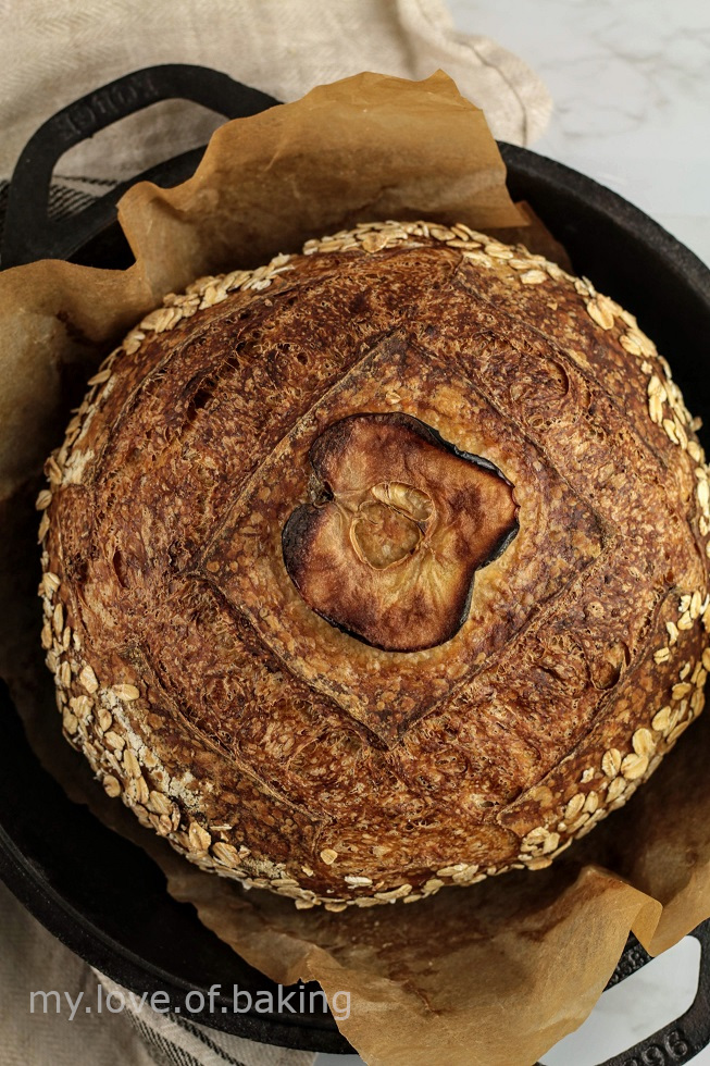 oats and apple sourdough