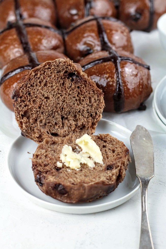 chocolate hot cross buns