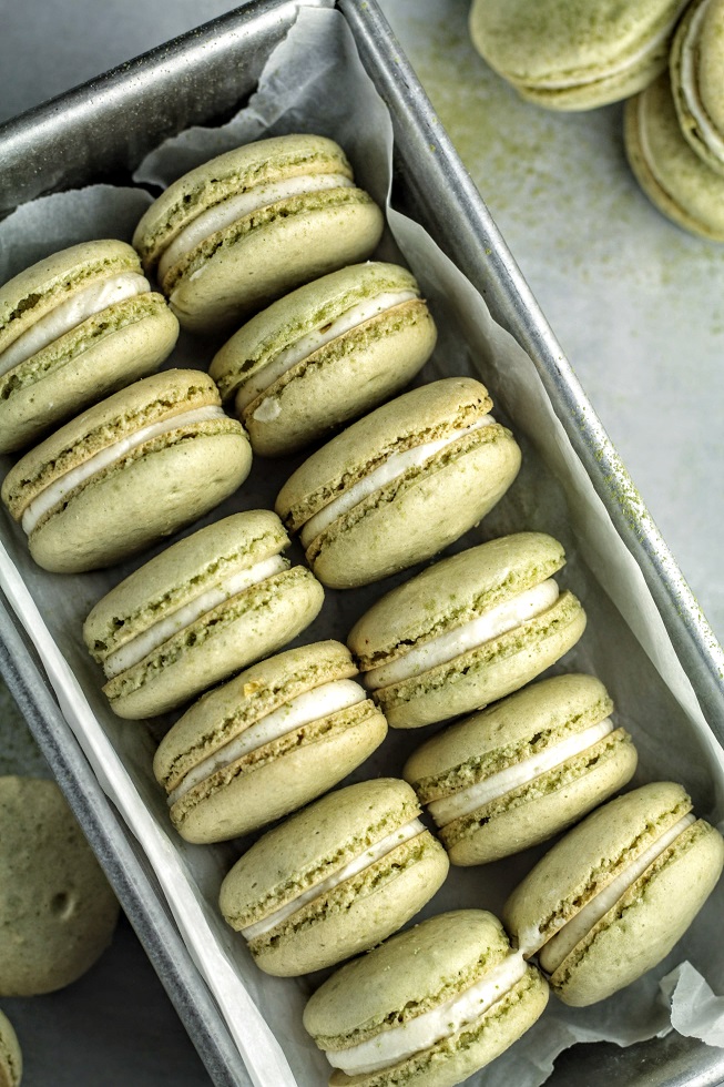 matcha macarones