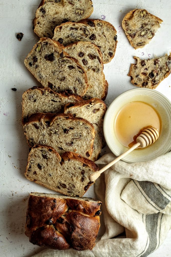 raisin pecan sourdough