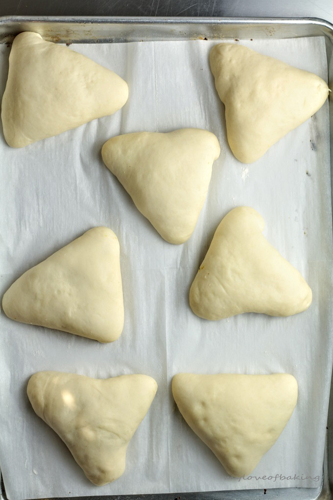 proofed buns