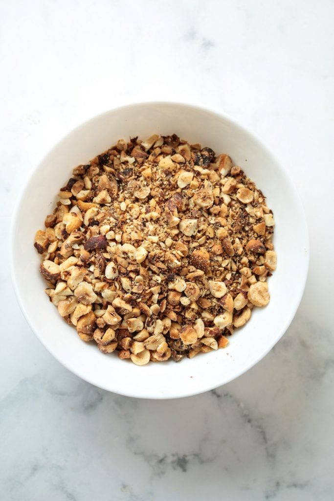 toasted chopped hazelnuts