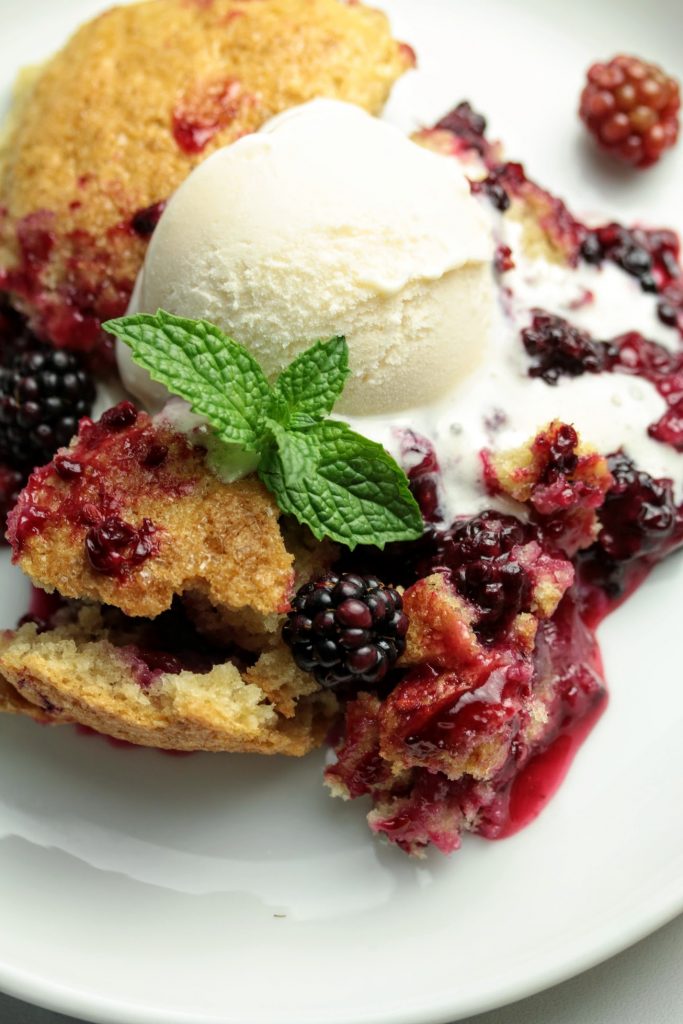 Blackberry cobbler