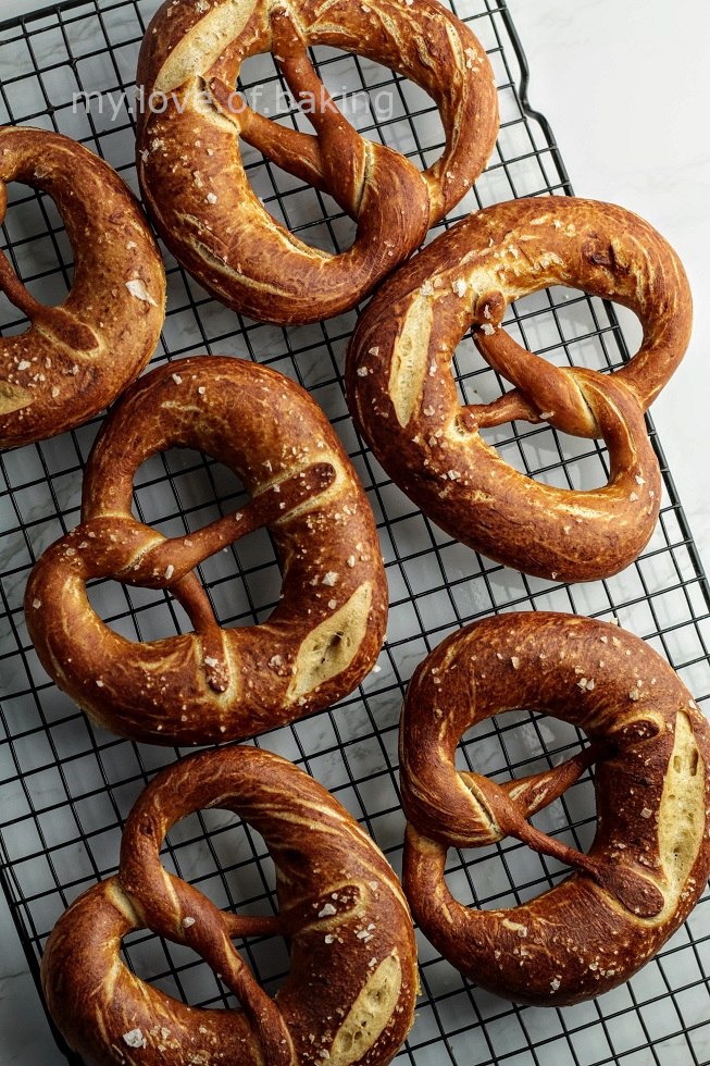 sourdough pretzels